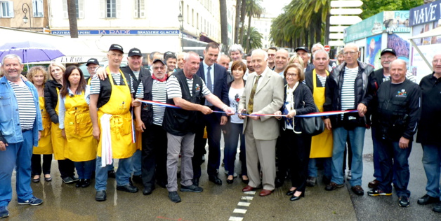 Pescadori in festa : Une ouverture plutôt humide mais beaucoup de ferveur Pescadori in festa : Une ouverture plutôt humide mais beaucoup de ferveur