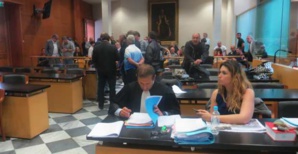 Procès de Jean-Louis Emmanuelli : Quatre ans de prison requis dont 30 mois ferme, la défense plaide la relaxe Procès de Jean-Louis Emmanuelli : Quatre ans de prison requis dont 30 mois ferme, la défense plaide la relaxe