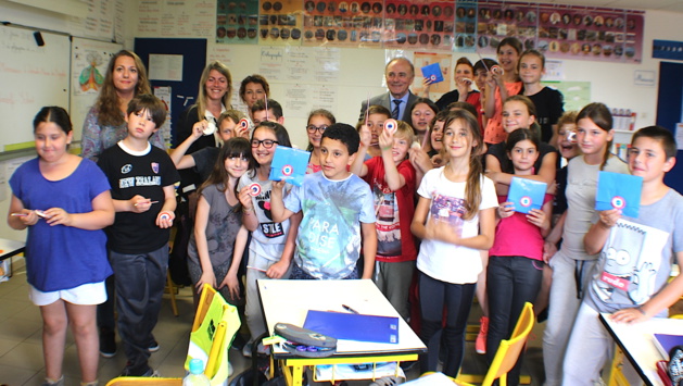 Biguglia : Sauveur Gandolfi-Scheit devant le Parlement des enfants