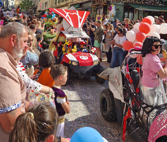 EN IMAGES - Corte : le carnaval fait le plein de fantaisie et de merveilleux EN IMAGES - Corte : le carnaval fait le plein de fantaisie et de merveilleux