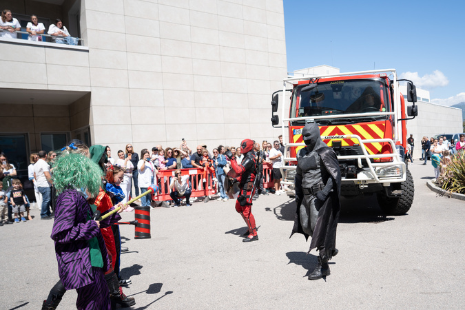 Des supers héros au grand coeur aux côtés des enfants à l'hôpital d'Ajaccio