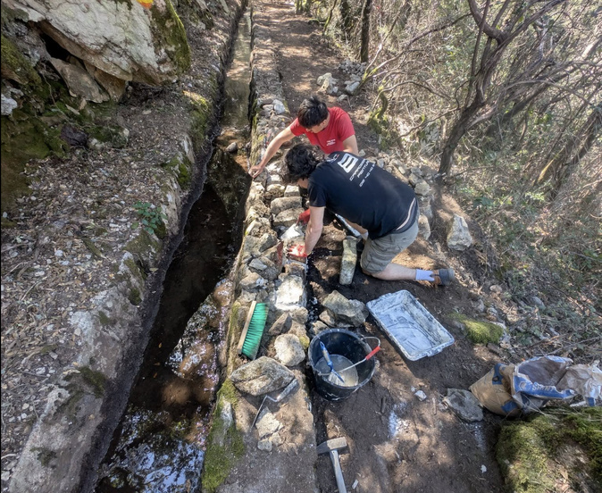 À Bastelica, l’eau recommence à couler : porté par une mobilisation collective, le canal de l’Àghjara renaît ! À Bastelica, l’eau recommence à couler : porté par une mobilisation collective, le canal de l’Àghjara renaît !