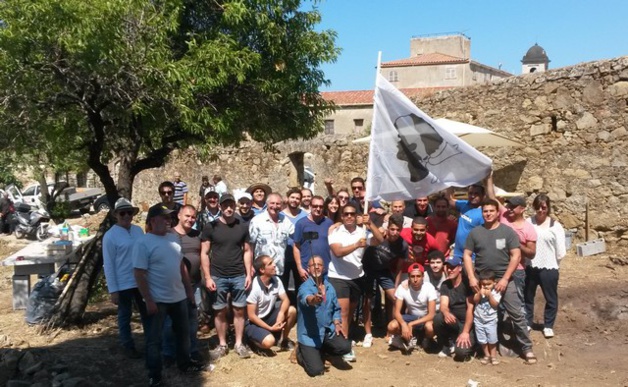 Merendella de l'union et de la tolérance à L'Ile-Rousse avec I Citatini lisulani Merendella de l'union et de la tolérance à L'Ile-Rousse avec I Citatini lisulani