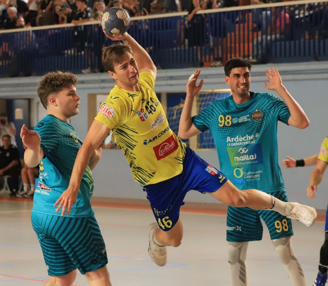 Handball N2 - Corte-Ile-Rousse renverse Guilherand-Granges (30-28)