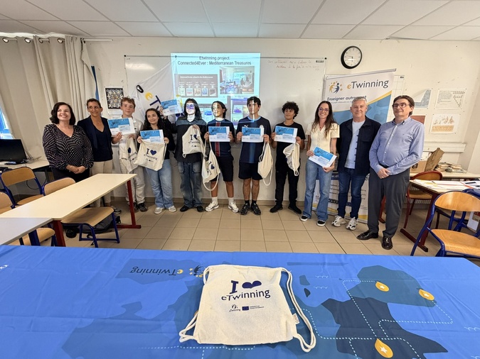 Un label eTwinning pour les élèves du collège Pascal-Paoli de L’Île-Rousse Un label eTwinning pour les élèves du collège Pascal-Paoli de L’Île-Rousse