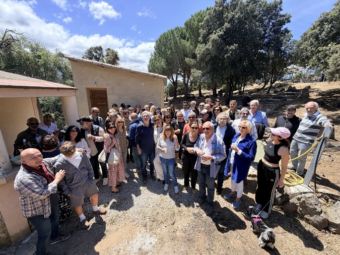 Monticellu réunit les artistes Corses autour d’une première « Merendella artistica » conviviale et créative Monticellu réunit les artistes Corses autour d’une première « Merendella artistica » conviviale et créative