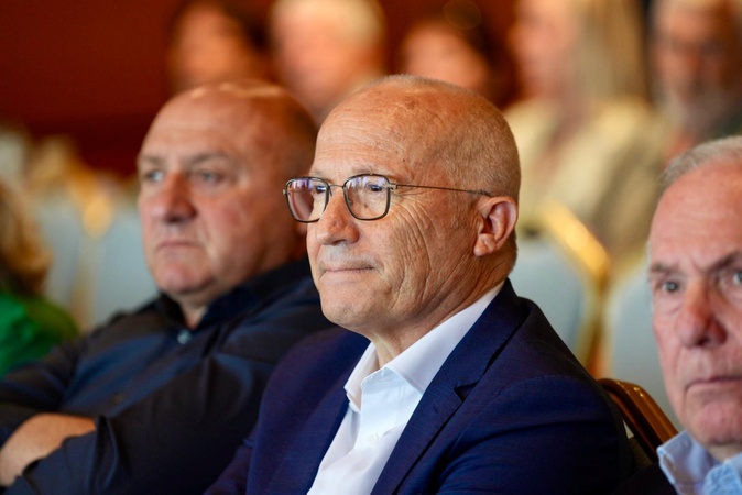 Syndicat d’énergie de la Corse-du-Sud : Joseph Pucci, largement réélu, ouvre une nouvelle ère d’apaisement avec la Collectivité de Corse Syndicat d’énergie de la Corse-du-Sud : Joseph Pucci, largement réélu, ouvre une nouvelle ère d’apaisement avec la Collectivité de Corse