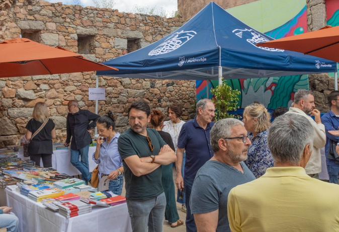 L'an dernier, l'événement avait eu lieu sur la place du Bastion. PHOTO CITA DI PORTIVECHJU