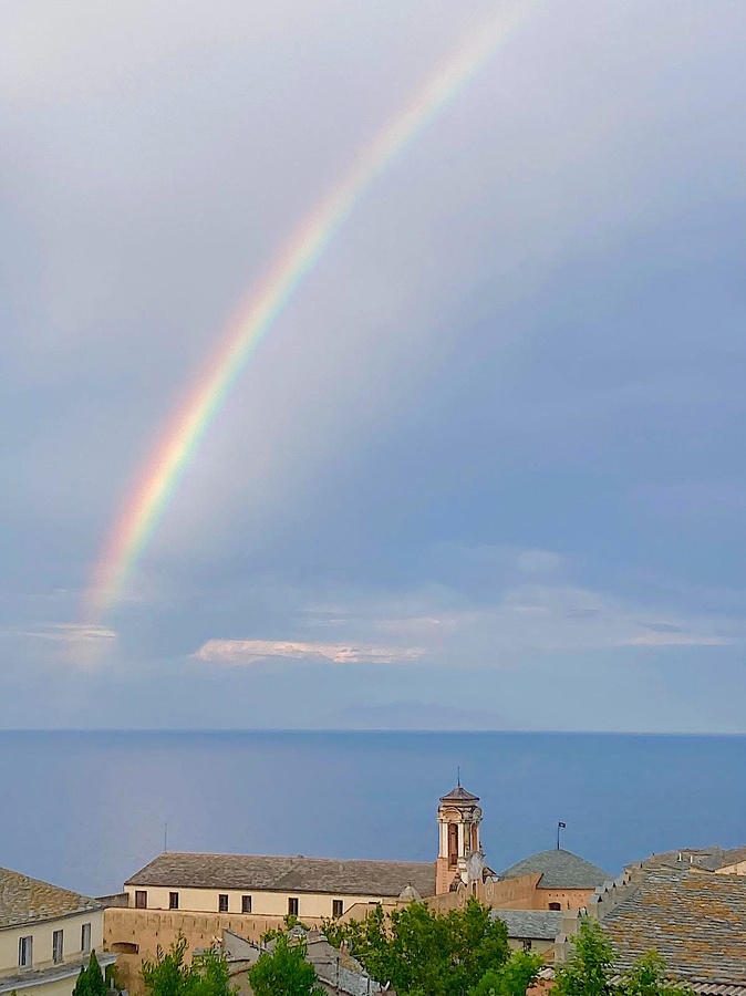 A màghjina - Arcubalenu sopra à Bastia