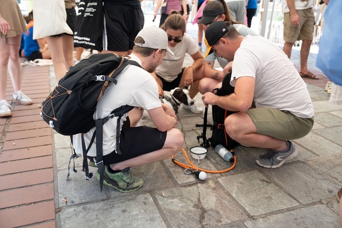 À Ajaccio, une chasse aux mégots où écologie et esprit de compétition font équipe