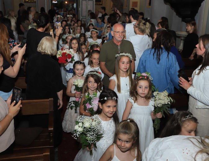 Le couronnement de la Vierge, une tradition immuable à Corte Le couronnement de la Vierge, une tradition immuable à Corte