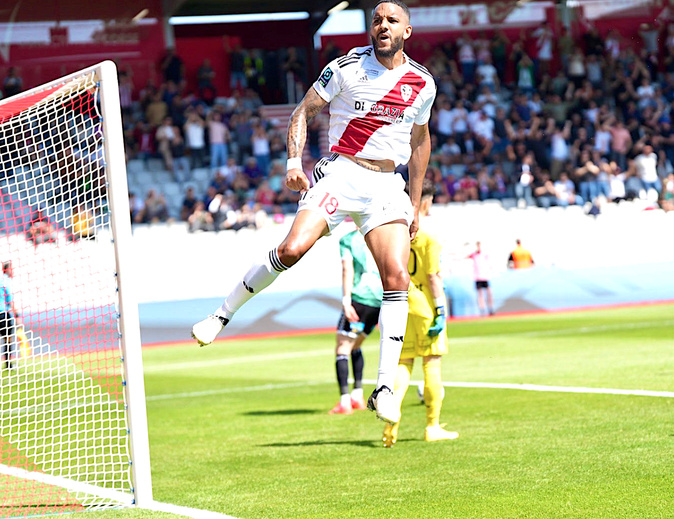 Christopher Ibay sous le maillot de l'ACA (Photo Paule Santoni)