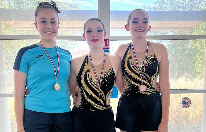 Natation artistique : le Fun Beluga Bastia brille à Istres avec plusieurs podiums nationaux