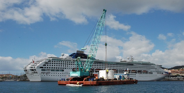 Port d'Ajaccio : Livraison et installation du nouveau coffre du quai des Capucins 