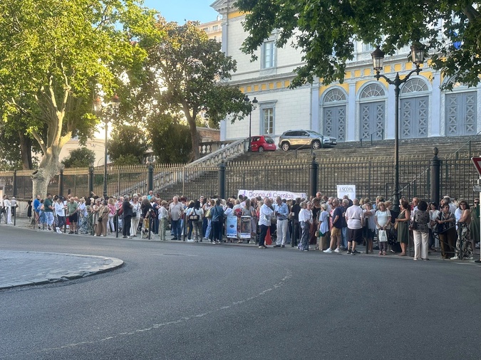 « Vous n’ignorez pas, vous choisissez de ne pas agir » : plus de 500 personnes mobilisées en Corse en mémoire de Lyhanna