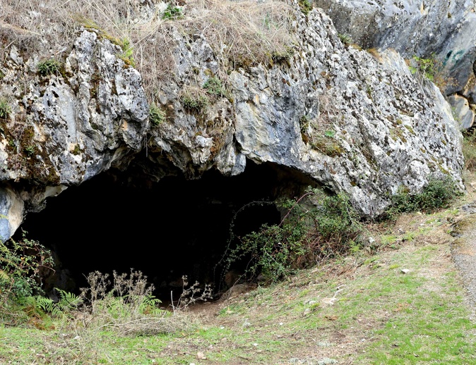 Castiglione maintient la légende de sa grotte, A Sapara ! Castiglione maintient la légende de sa grotte, A Sapara !