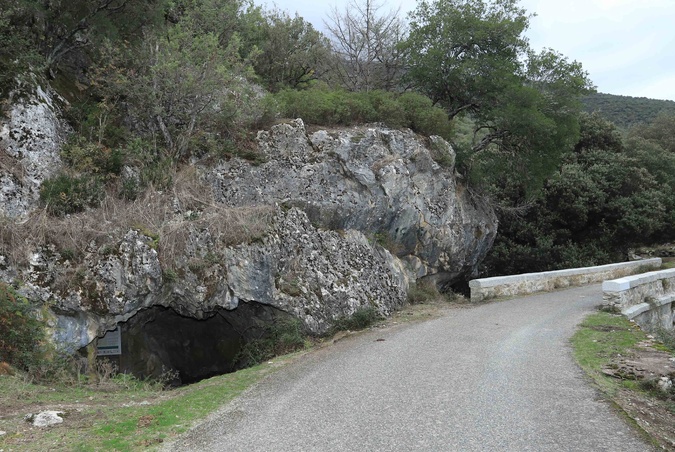 Castiglione maintient la légende de sa grotte, A Sapara !
