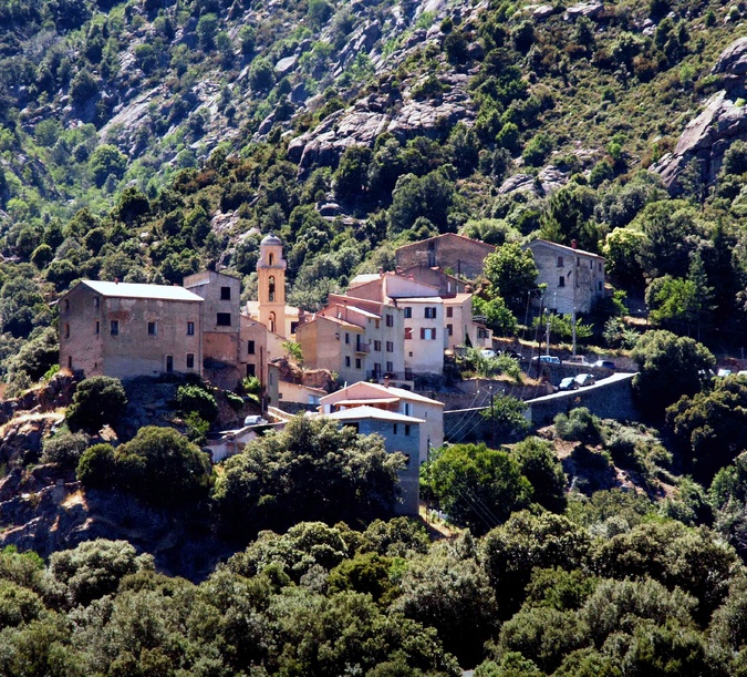 Castiglione maintient la légende de sa grotte, A Sapara ! Castiglione maintient la légende de sa grotte, A Sapara !