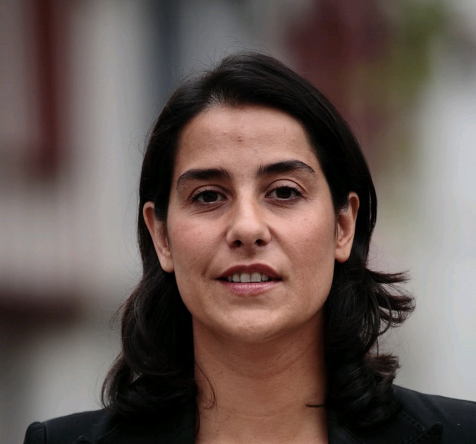 (photo : la sénatrice Frédérique Espagnac va défendre le projet d'autonomie de la Corse devant le Sénat)