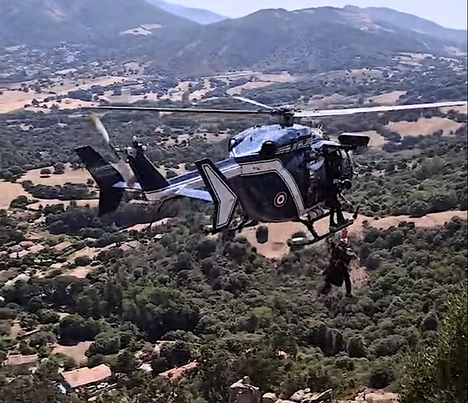 En exercice au Monte Gozzi, des gendarmes interviennent pour secourir un randonneur en détresse En exercice au Monte Gozzi, des gendarmes interviennent pour secourir un randonneur en détresse