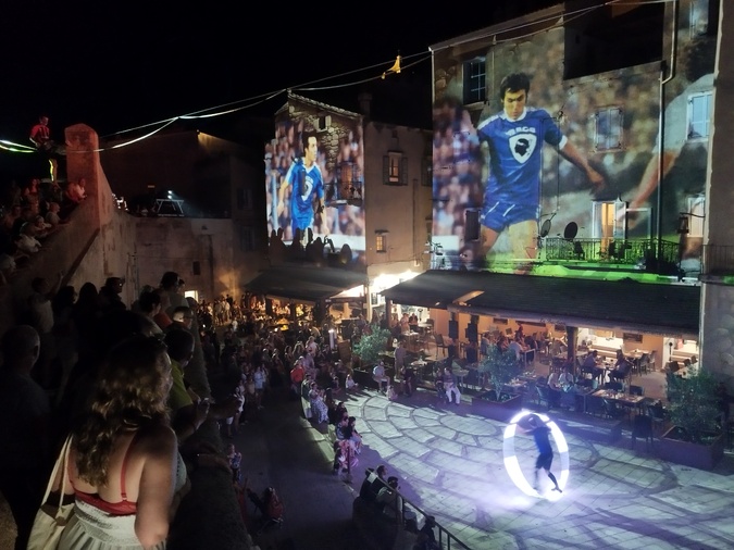 En point d'orgue du spectacle de Lumen Créations, l'épopée européenne du Sporting club de Bastia il y a près de 50 ans.