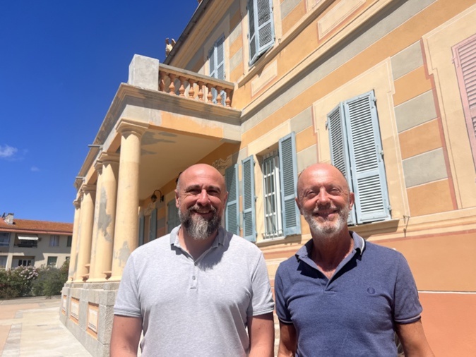 (archive CNI : François Grimaldi D’Esdra, chef d'établissement et Charles Santamaria, professeur responsable du programme)