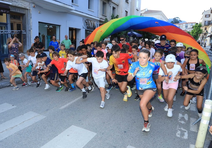 Corte : « Corse per i Zitelli », Ultra Trail di Corsica, c’est parti pour 3 jours de folie ! Corte : « Corse per i Zitelli », Ultra Trail di Corsica, c’est parti pour 3 jours de folie !