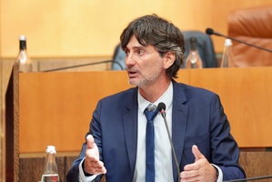 L'Exécutif réaffirme son ambition d'instaurer un véritable statut de résident L'Exécutif réaffirme son ambition d'instaurer un véritable statut de résident