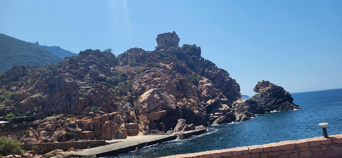 A màghjina - A Torra di Portu, sentinella di a marina