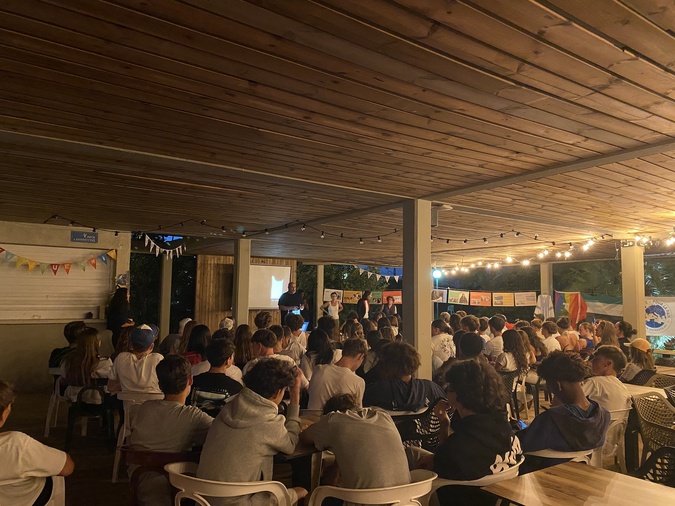 Per a Pace poursuit sa « Caravane pour la paix » et invite au débat sur les conflits contemporains Per a Pace poursuit sa « Caravane pour la paix » et invite au débat sur les conflits contemporains