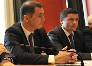 Transports maritimes : Gilles Simeoni et Jean-Félix Acquaviva avec une délégation corse en Ecosse Transports maritimes : Gilles Simeoni et Jean-Félix Acquaviva avec une délégation corse en Ecosse