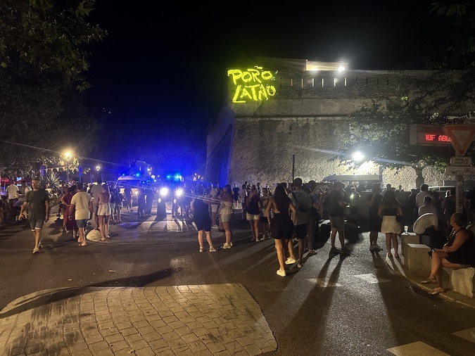 Bastia – Le festival Porto Latino évacué en urgence avant le concert de Mosimann Bastia – Le festival Porto Latino évacué en urgence avant le concert de Mosimann