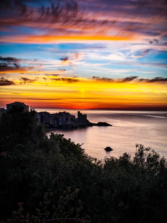 A màghjina - Erbalonga, u sole nasce é a bellezza si posa
