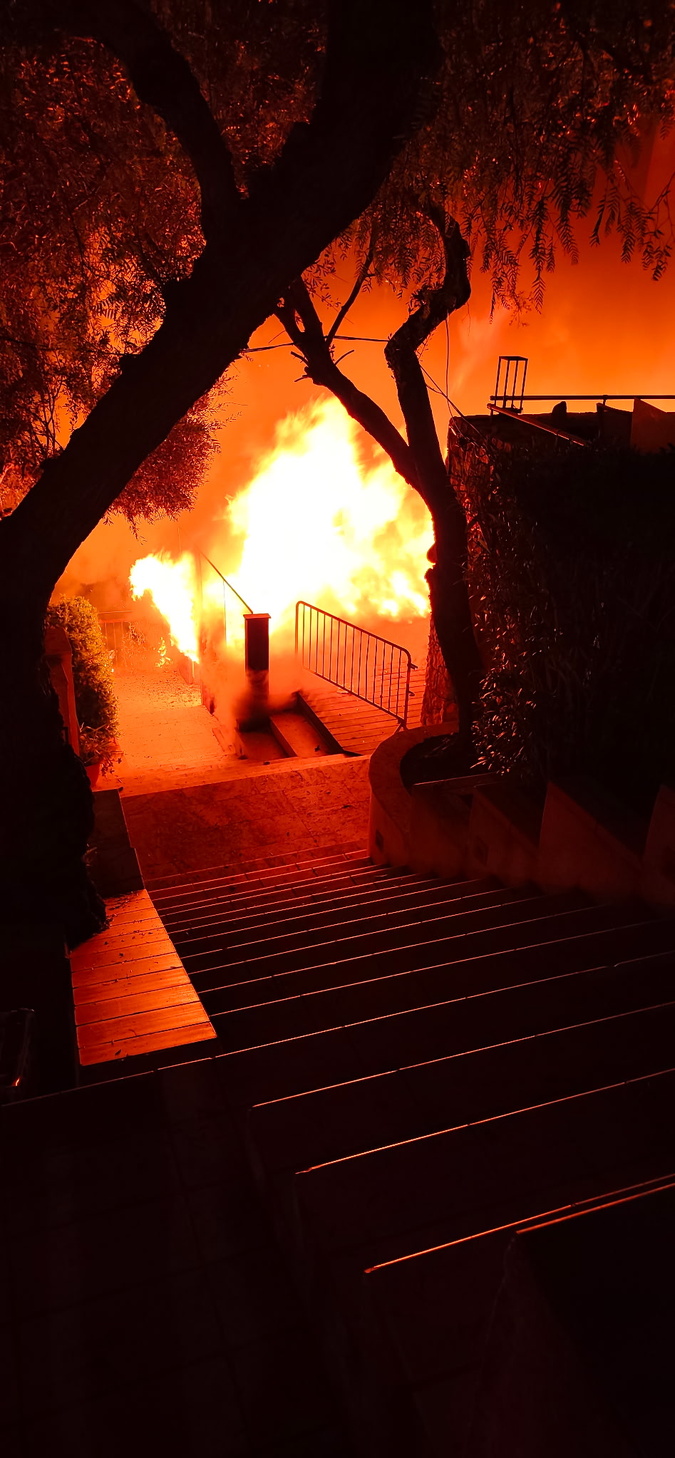 À Calvi, un incendie se déclare dans la Citadelle après le feu d’artifice du 15 août À Calvi, un incendie se déclare dans la Citadelle après le feu d’artifice du 15 août