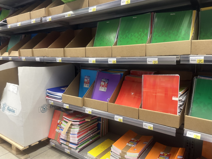 Fournitures scolaires : les familles corses à la recherche des bonnes affaires avant la rentrée Fournitures scolaires : les familles corses à la recherche des bonnes affaires avant la rentrée