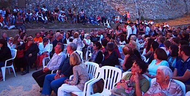 Lumiu : "Les Suffragettes" à la conquête de la mairie de… "Lupinetta" Lumiu : "Les Suffragettes" à la conquête de la mairie de… "Lupinetta"