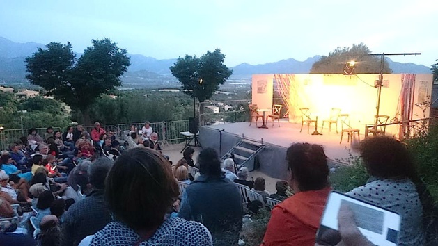 Lumiu : "Les Suffragettes" à la conquête de la mairie de… "Lupinetta" Lumiu : "Les Suffragettes" à la conquête de la mairie de… "Lupinetta"