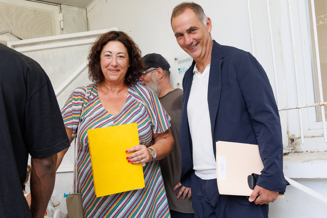 Gilles Simeoni et la directrice de l'école maternelle Calloni Gilles Simeoni et la directrice de l'école maternelle Calloni
