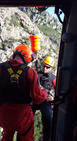 (Crédit photo © GMSP 2A - SDIS 2A) (Crédit photo © GMSP 2A - SDIS 2A)