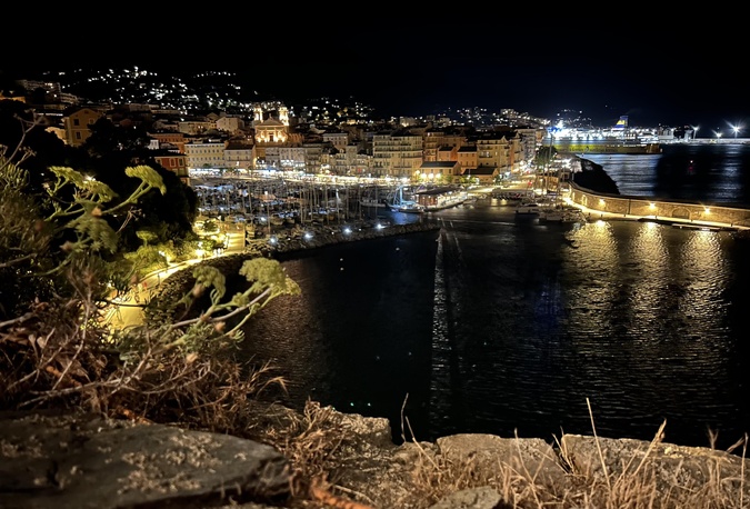 A màghjina - Bastia, lume di notte