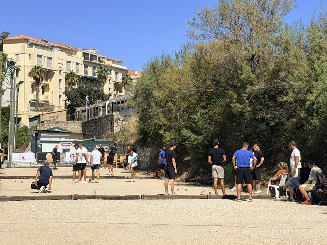 Le 5e Challenge Notre-Dame de la Serra réunit pétanque et football autour de la jeunesse Le 5e Challenge Notre-Dame de la Serra réunit pétanque et football autour de la jeunesse