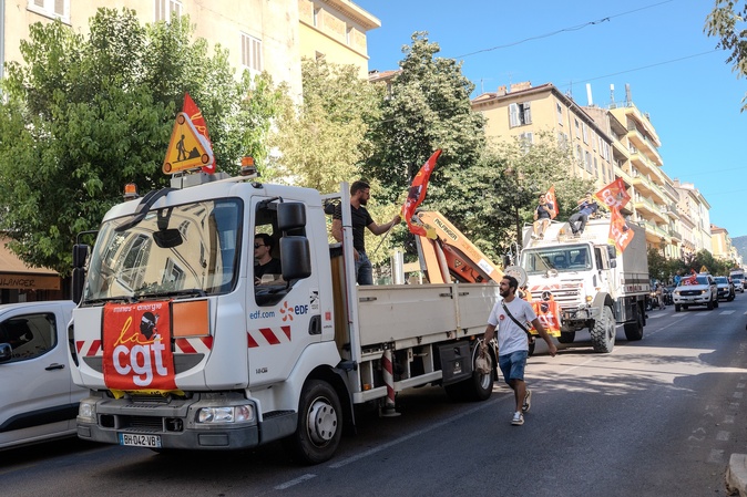 La mobilisation vise à dénoncer la remise en cause de plusieurs acquis statutaires (Photos : Paule Santoni)