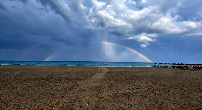 La plage de La Marana sous l'orage (Sabrina Mariani)