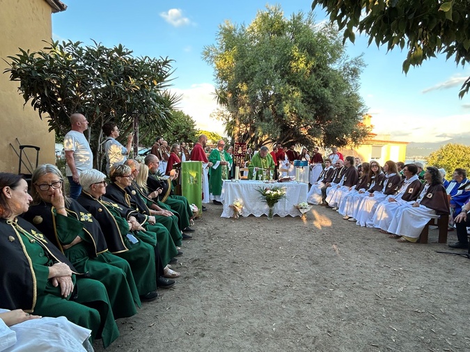 Ajaccio - A Cunfratèrnita di a Madonna di u Carmelu installée à la chapelle des Grecs