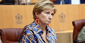 Nadine Nivaggioni. Photo Paule Santoni. Nadine Nivaggioni. Photo Paule Santoni.
