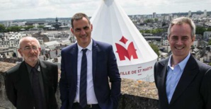 Christian Andreani, Gilles Simeoni et Antoine Selosse en haut de la Tour Charlemagne. Christian Andreani, Gilles Simeoni et Antoine Selosse en haut de la Tour Charlemagne.