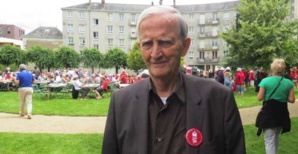 Edmond Simeoni à Tours. Edmond Simeoni à Tours.