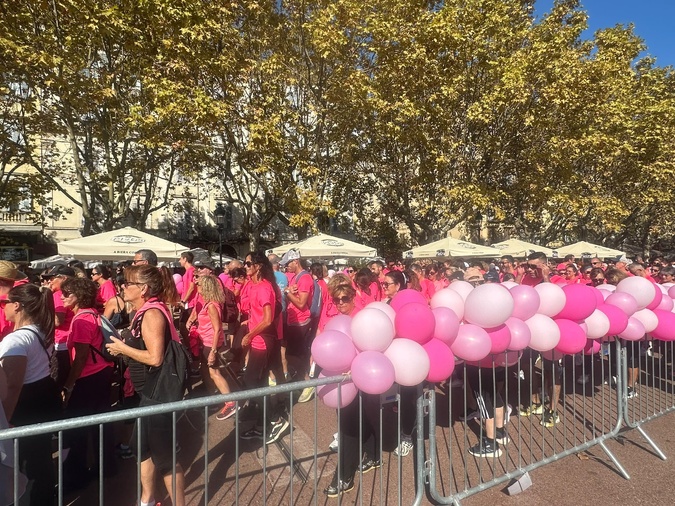 Octobre Rose : Près de 1 500 personnes dans les rues de Bastia pour A Bastiaccia Octobre Rose : Près de 1 500 personnes dans les rues de Bastia pour A Bastiaccia