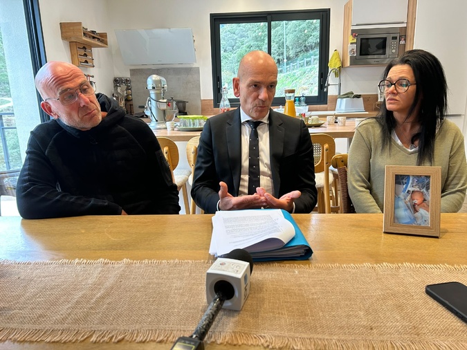 Huit après la mort du petit Hylian à l’hôpital de Bastia, ses parents réclament justice Huit après la mort du petit Hylian à l’hôpital de Bastia, ses parents réclament justice