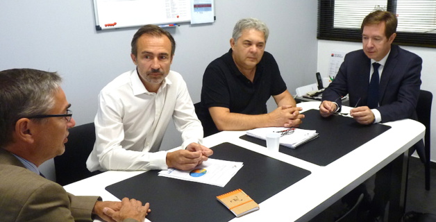 Ajaccio : Le préfet et le directeur de la Banque de France dans une TPE pour mieux se rendre compte et intervenir… Ajaccio : Le préfet et le directeur de la Banque de France dans une TPE pour mieux se rendre compte et intervenir…